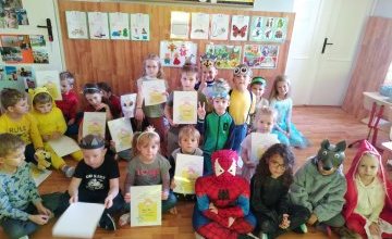 Dzień Postaci z bajek w grupie "Biedronki "