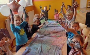 "Klepiemy do rytmu". Zajęcia muzyczno-plastyczne. Grupa Misie