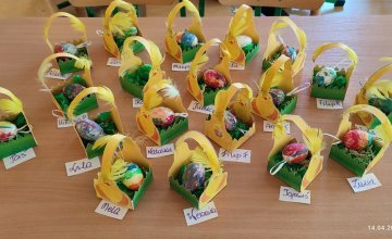 Świąteczne prace  "Pszczółek"