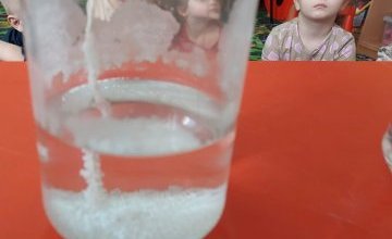 Żabki eksperymentują.