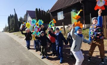 Przedszkolaki witają Wiosnę.