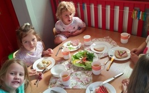 Europejski Dzień Śniadania- zadanie konkursowe Bądź Aktywny z Kuratorem Oświaty. (6)