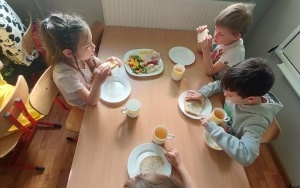 Europejski Dzień Śniadania- zadanie konkursowe Bądź Aktywny z Kuratorem Oświaty. (19)