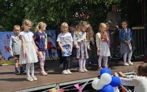 Piknik rodzinny w Przedszkolu  (2)