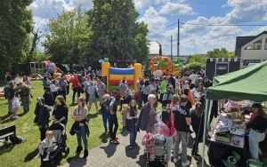 Piknik rodzinny w Przedszkolu  (6)